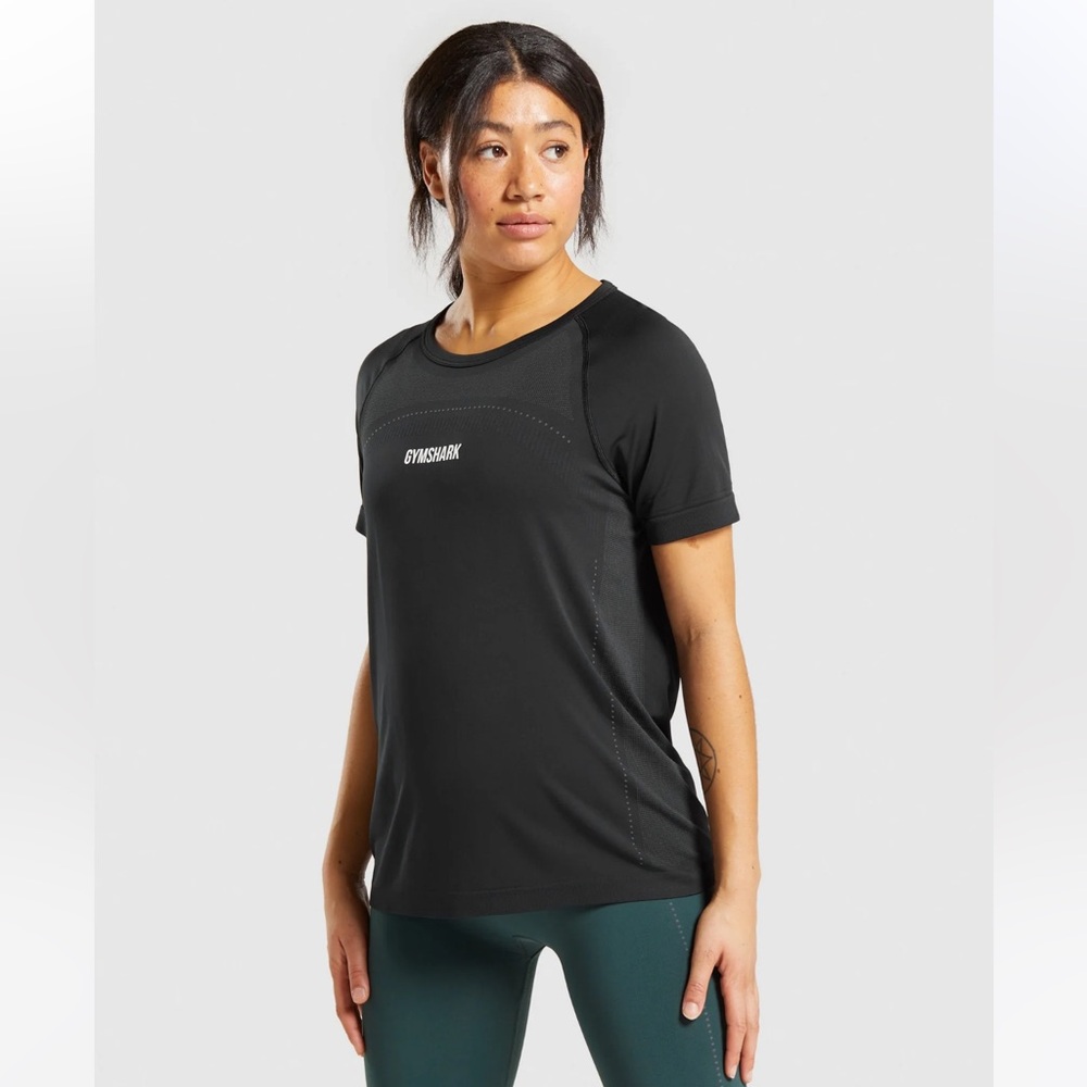 * NWT Gymshark breeze lightweight seamless T-shirt black Large